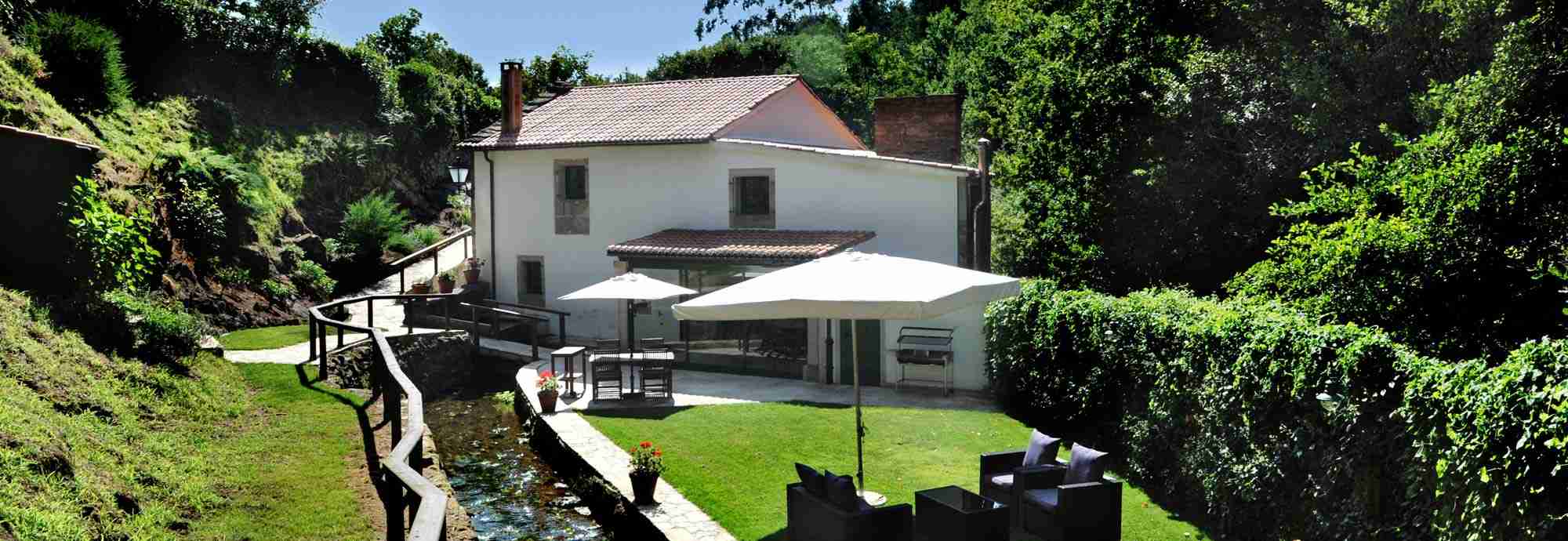 Millhouse garden villa with pool in Santiago de Compostela, Galicia